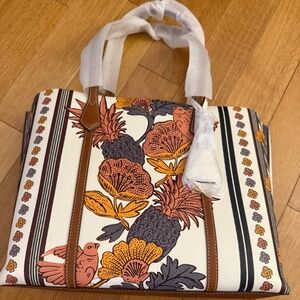 TORY BURCH PERRY PRINTED TRIPLE-COMPARTMENT TOTE NWT